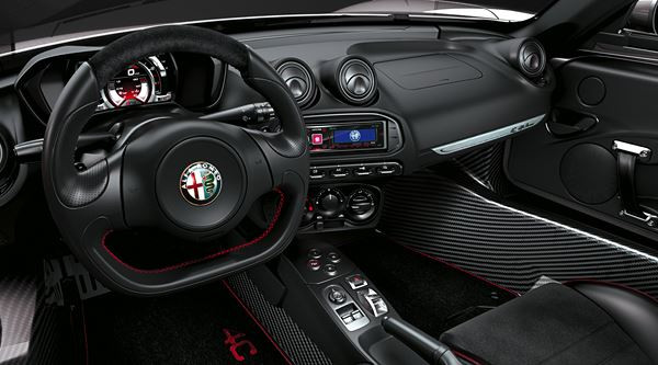 L'Alfa Romeo 4C Spider offre des performances de haut niveau