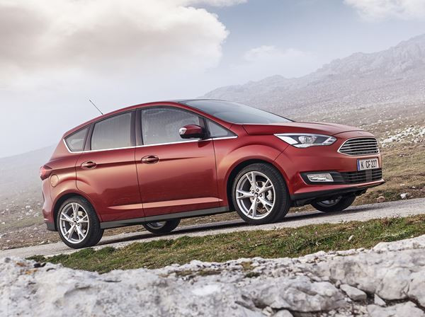 Le Ford C-Max restylé bénéficie d'un design extérieur plus racé