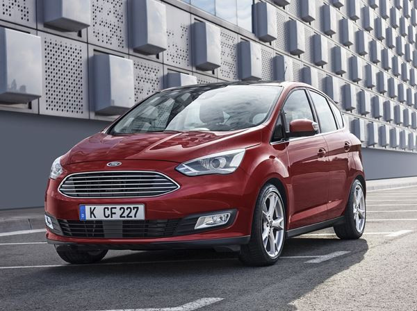 Le Ford C-Max restylé bénéficie d'un design extérieur plus racé