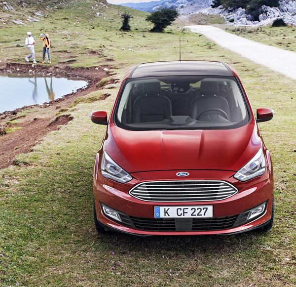 Le Ford C-Max restylé bénéficie d'un design extérieur plus racé