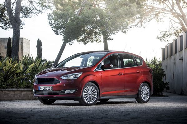 Le Ford C-Max restylé bénéficie d'un design extérieur plus racé