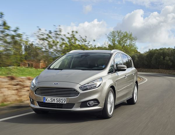 Le Ford S-Max fait le plein d'équipements d'aide à la conduite