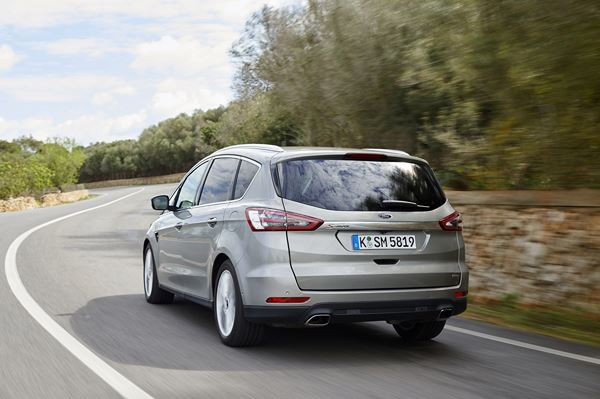 Le Ford S-Max fait le plein d'équipements d'aide à la conduite