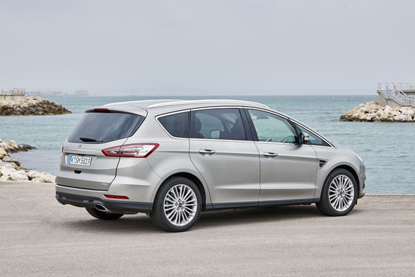 Le Ford S-Max fait le plein d'équipements d'aide à la conduite