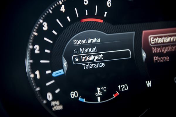 Le Ford S-Max fait le plein d'équipements d'aide à la conduite