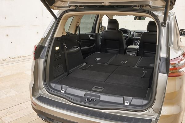 Le Ford S-Max fait le plein d'équipements d'aide à la conduite