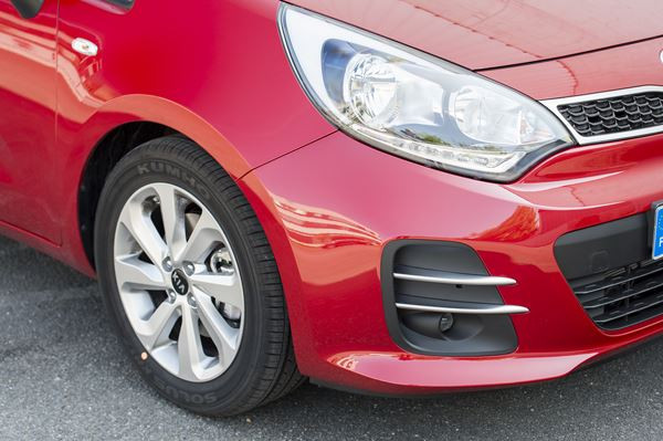 La Kia Rio restylée fait ses débuts sur les routes françaises