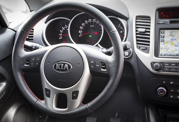 Le minispace urbain Kia Venga inaugure un nouveau look