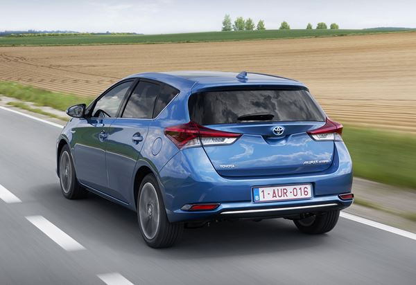 Une Toyota Auris au style plus affirmé dotée de nouvelles motorisations