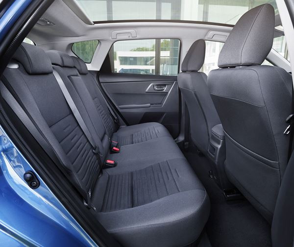 Une Toyota Auris au style plus affirmé dotée de nouvelles motorisations