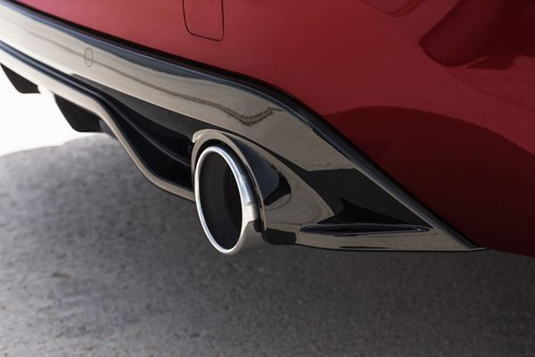 La berline compacte Peugeot 308 se décline en mode GTi