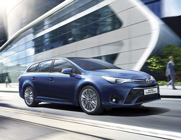 Une Toyota Avensis aux lignes plus dynamiques