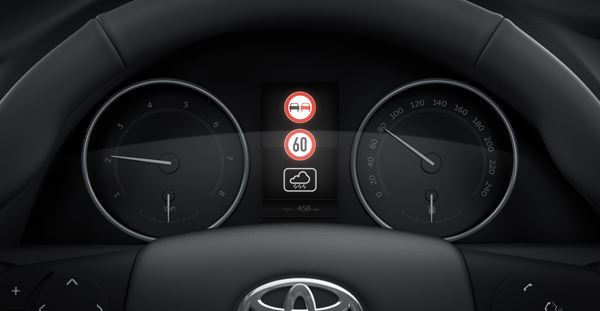 Une Toyota Avensis aux lignes plus dynamiques