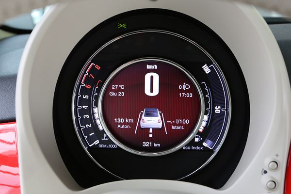 La Fiat 500 "restylée" démarre à partir de 12 490 euros
