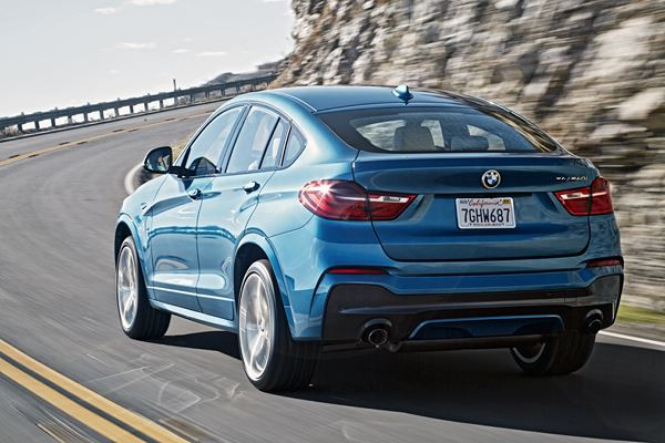 La nouvelle BMW X4 M40i entre en piste