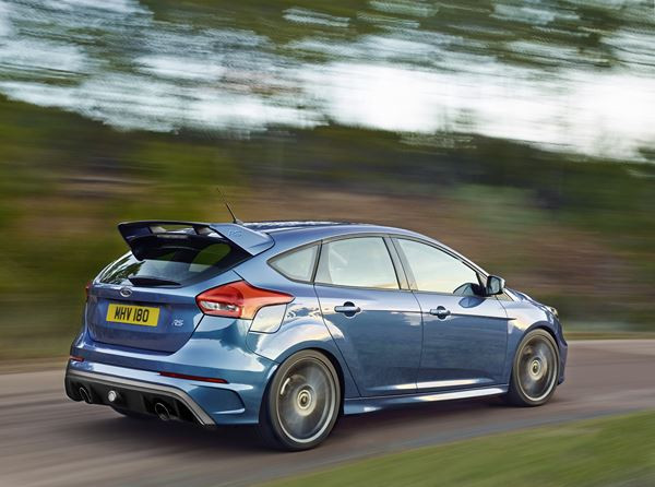 La nouvelle Ford Focus RS exécute le 0 à 100 km/h en 4,7 secondes