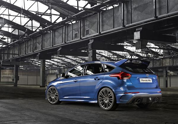 La nouvelle Ford Focus RS exécute le 0 à 100 km/h en 4,7 secondes