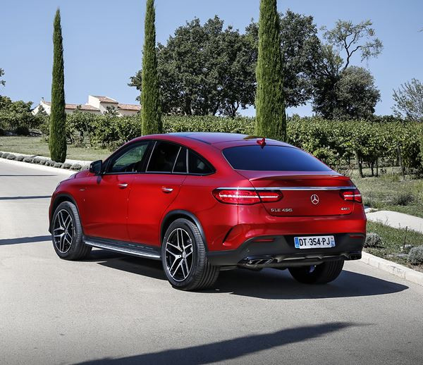 Le Mercedes GLE Coupé se distingue par ses gènes de SUV coupé sportif