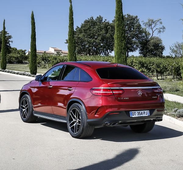Le Mercedes GLE Coupé se distingue par ses gènes de SUV coupé sportif