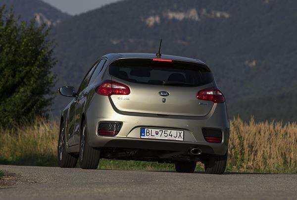 La Kia cee’d restylée embarque des motorisations retravaillées