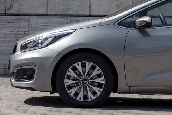 La Kia cee’d restylée embarque des motorisations retravaillées