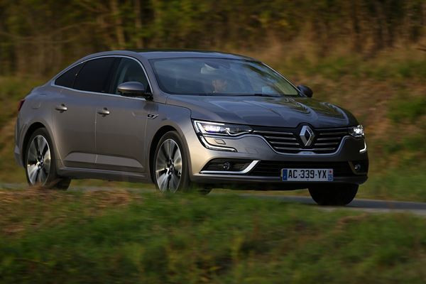 La grande berline quatre portes Renault Talisman à l'épreuve du marché