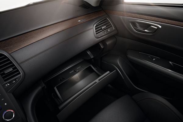 La grande berline quatre portes Renault Talisman à l'épreuve du marché