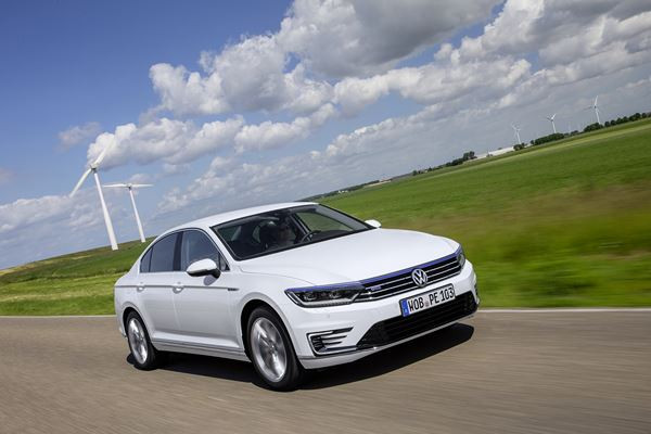 La Volkswagen Passat GTE hybride rechargeable soigne ses consommations