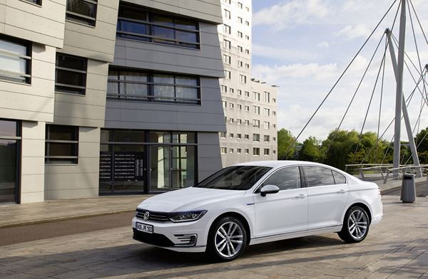 La Volkswagen Passat GTE hybride rechargeable soigne ses consommations
