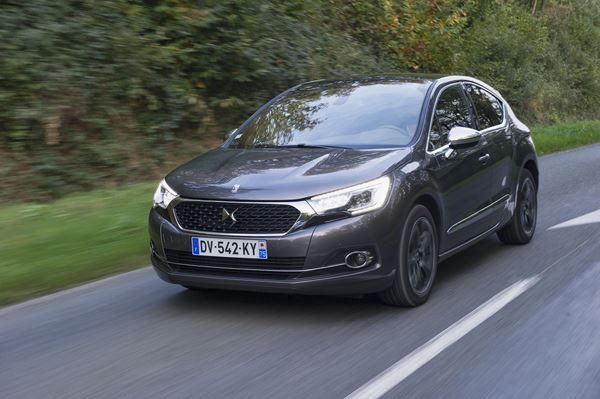 La DS 4 prend un nouvel envol avec une face avant retravaillée