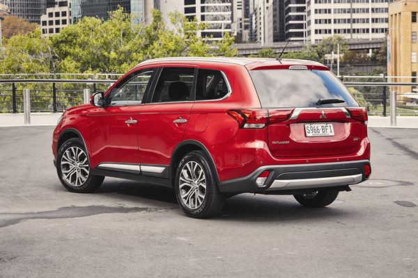Le crossover Mitsubishi Outlander bénéficie d'une refonte complète
