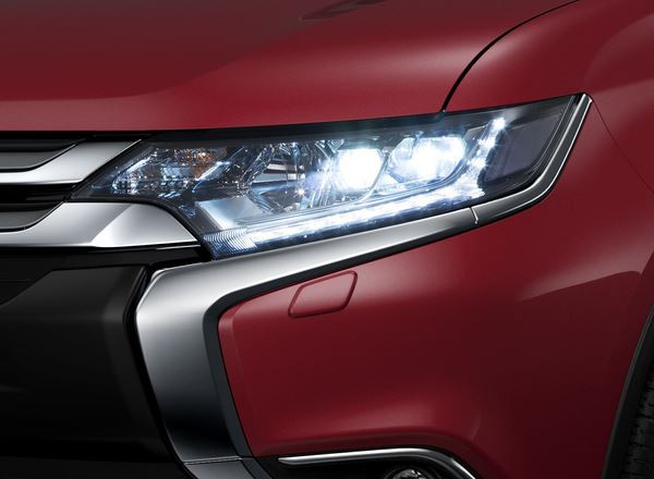 Le crossover Mitsubishi Outlander bénéficie d'une refonte complète