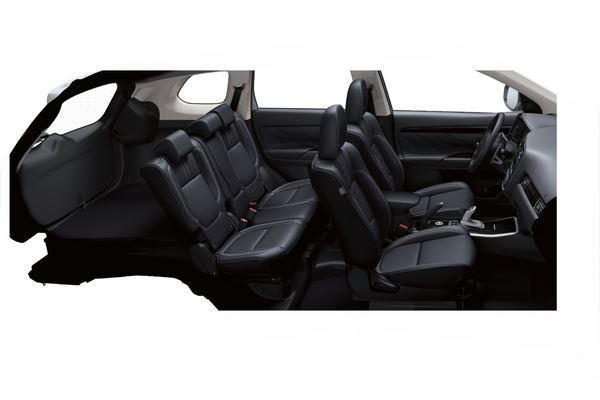 Le Mitsubishi Outlander PHEV arbore la face avant « Dynamic Shield »