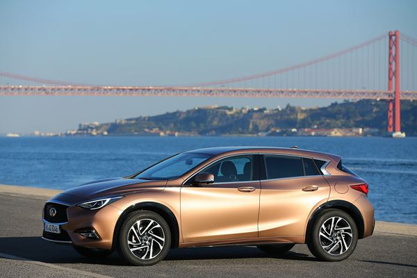 La berline compacte Infiniti Q30 revendique sa différence