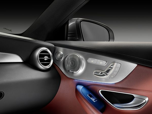 Mercedes Classe C Coupé: un coupé au design athlétique