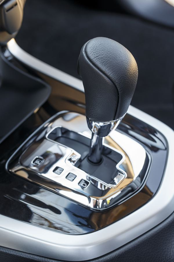 Le Nissan Navara adopte un large éventail de technologies d'aide à la conduite