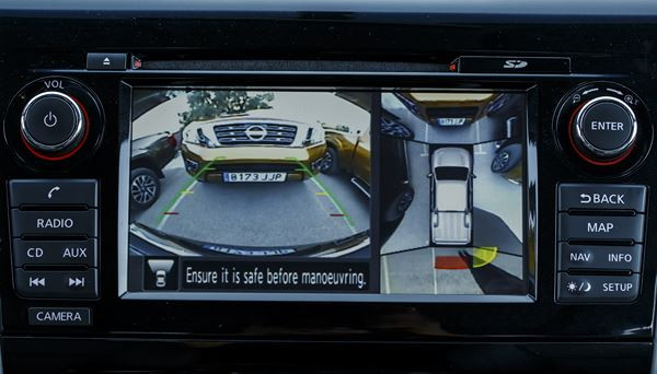 Le Nissan Navara adopte un large éventail de technologies d'aide à la conduite