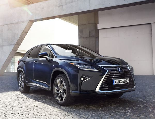 Un Lexus RX de quatrième génération au style audacieux