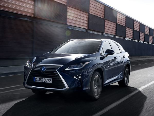 Un Lexus RX de quatrième génération au style audacieux