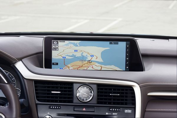 Un Lexus RX de quatrième génération au style audacieux