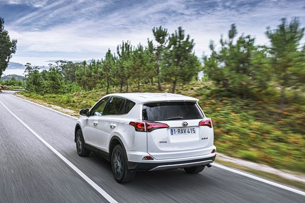 Le Toyota RAV4 restylé adopte un style plus expressif