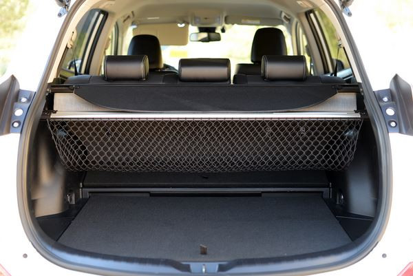 Le Toyota RAV4 se met à l'hybride