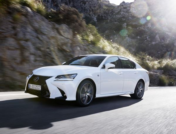 La Lexus GS adopte un style affirmé et de nouveaux équipements technologiques