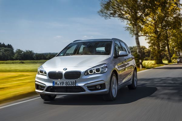 La BMW 225xe Active Tourer embarque une motorisation hybride rechargeable