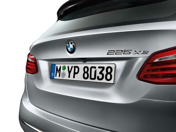 La BMW 225xe Active Tourer embarque une motorisation hybride rechargeable