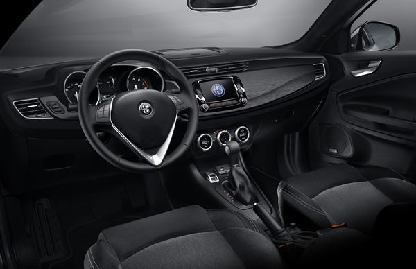 L'Alfa Romeo Giulietta revendique un caractère esthétique plus sportif