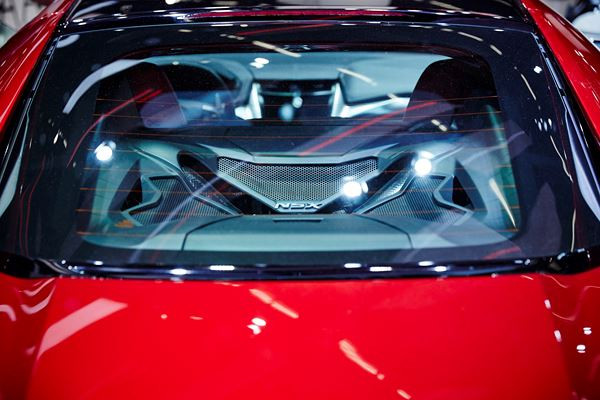 La supercar Honda NSX en approche