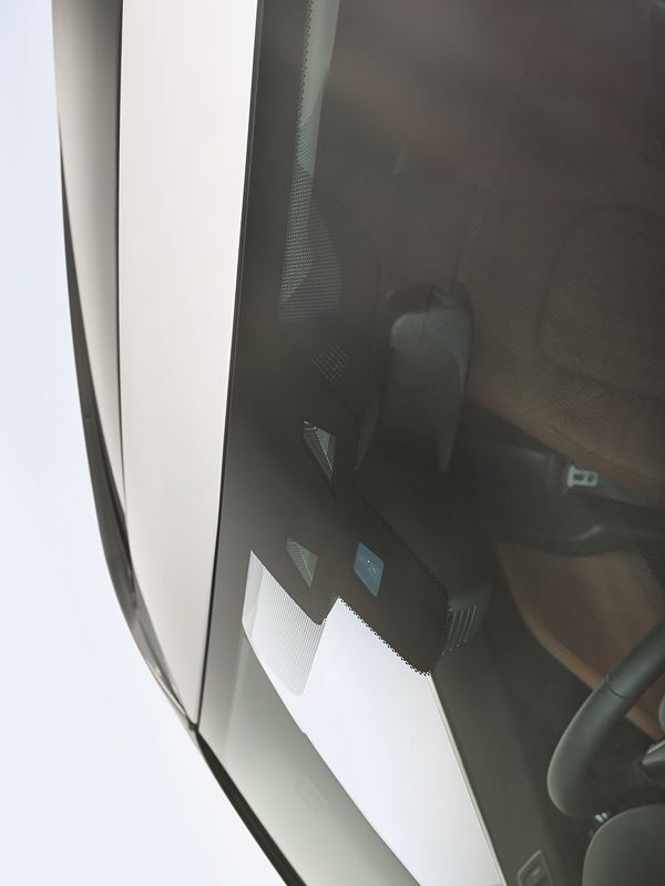 Le dynamique crossover Jaguar F-Pace attire les regards