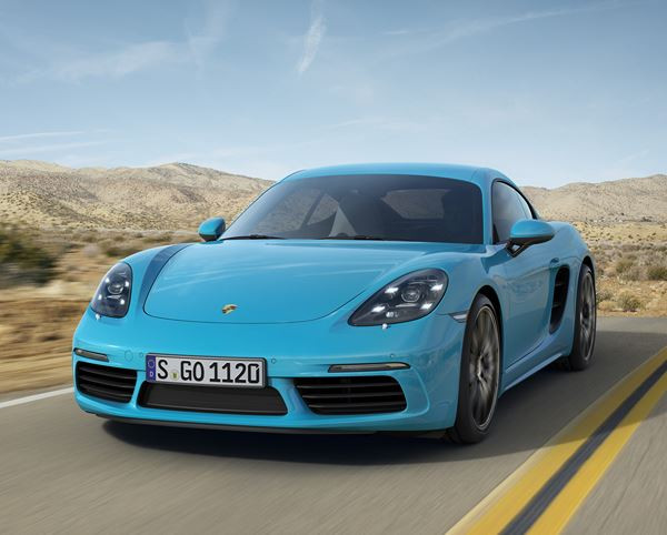 Le coupé Porsche 718 Cayman embarque un moteur turbo quatre cylindres à plat
