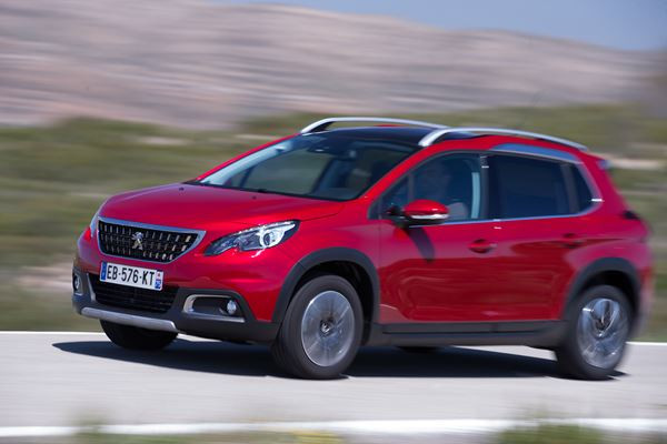 La Peugeot 2008 restylée affiche un design affirmé de SUV robuste
